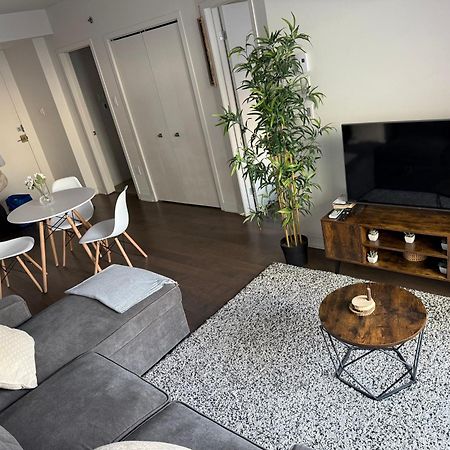 Condo In The Heart Of Downtown Montréal Eksteriør billede